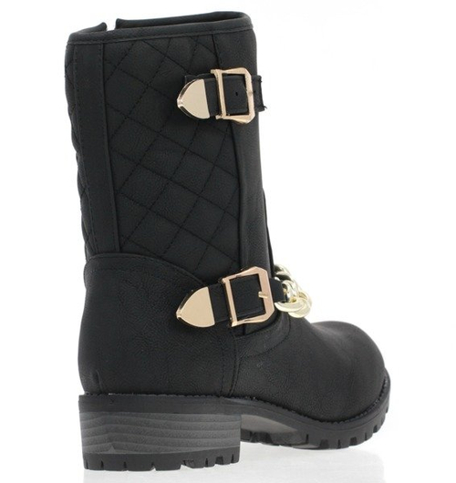 Czarne botki z ozdobnym łańcuszkiem - Obuwie