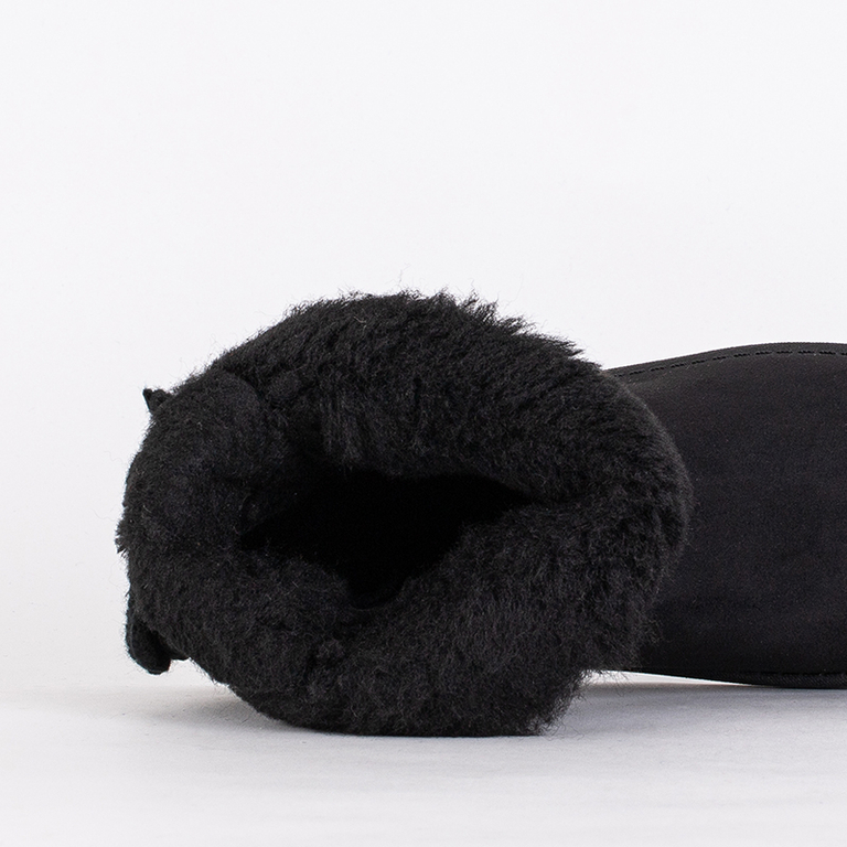 Damenstiefeletten Aurelia in Schwarz mit flachem Absatz