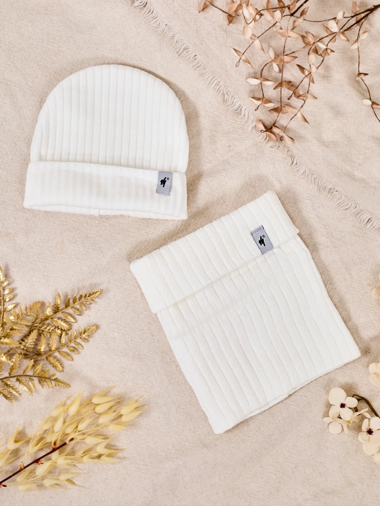 Royalfashion Winter Universal Set - Beaniemütze mit Halswärmer