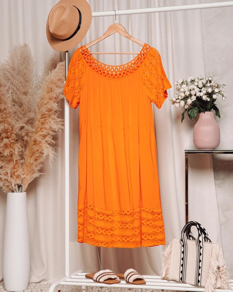 Royalfashion Orangefarbenes Damenkleid mit Spitzeneinsätzen