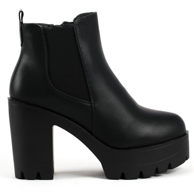 Czarne botki na słupku - Obuwie