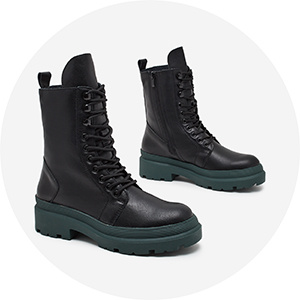 dunkelgrün || schwarz