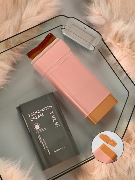 TVLV Mattierende Gesichtsfoundation im Stiftformat mit integriertem Pinsel Warm Beige