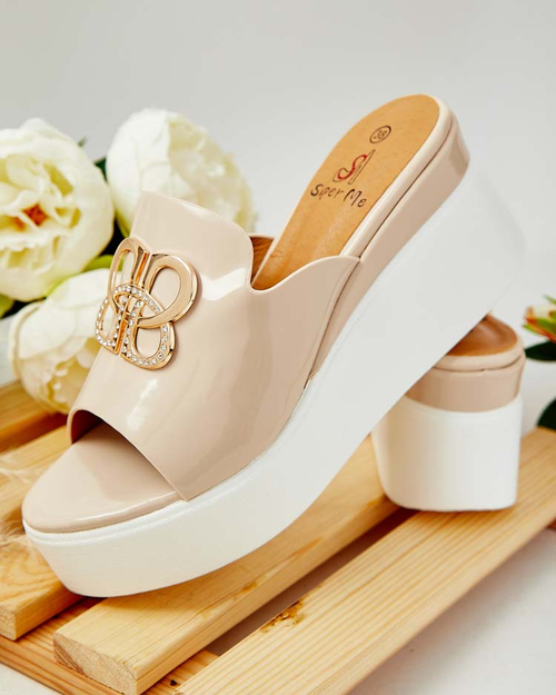 Royalfashion Лаковані жіночі шльопанці на підборах Sailla