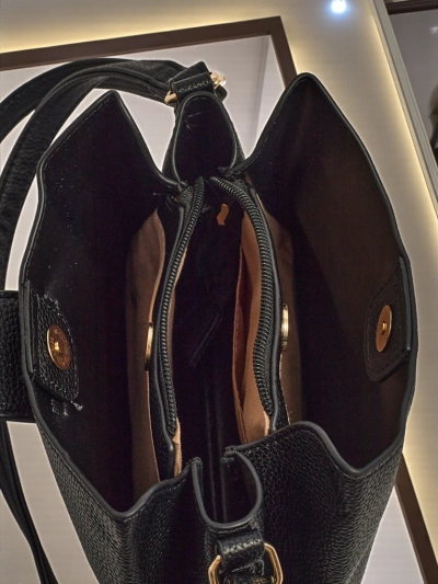 Kleine Damenhandtasche aus Öko-Leder Narias