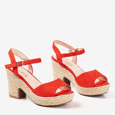 Rote Damensandalen auf dem Sugar Honey-Pfosten - Schuhe 1