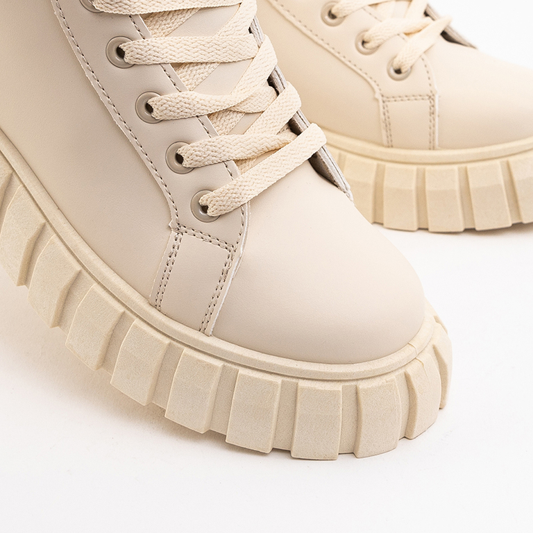 Beige Damenstiefel mit Tasche Namiko - Schuhe