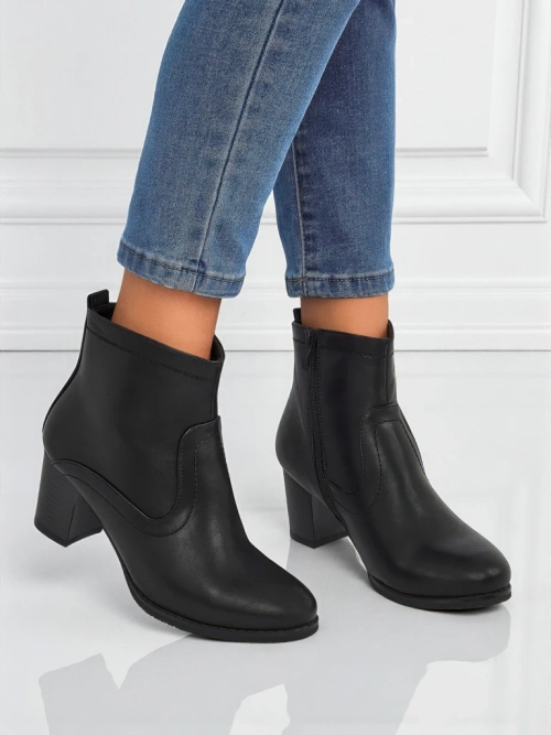 Жіночі ботильйони з еко шкіри на підборах Lunar Crest