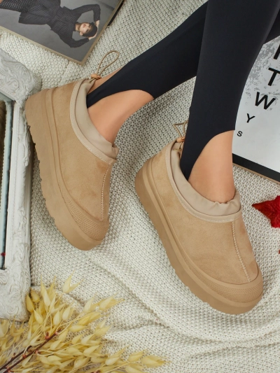 Короткі жіночі черевики a'la снігоходи Velisee