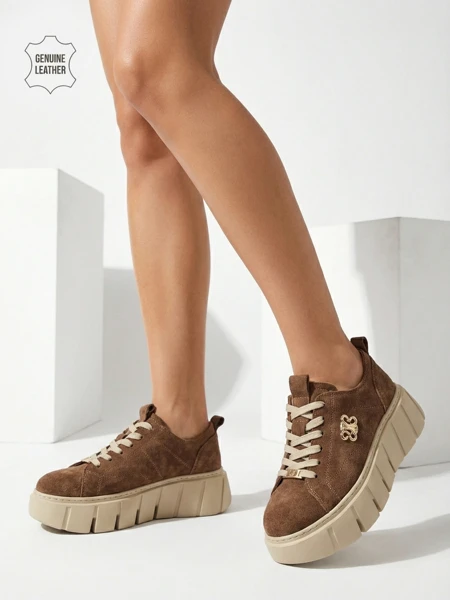 Sportliche Damen-Sneakers aus Naturleder Renos