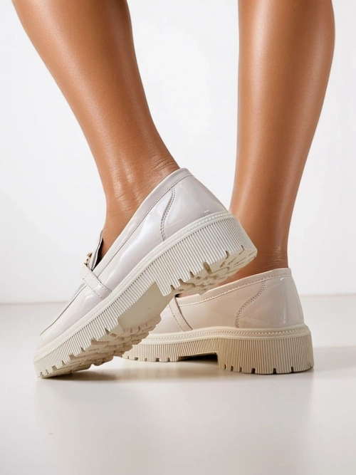 Royalfashion Жіночі лофери Erret