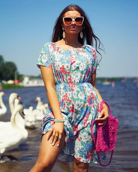 Royalfashion Damen florales Minikleid a'la hiszpanka in blau