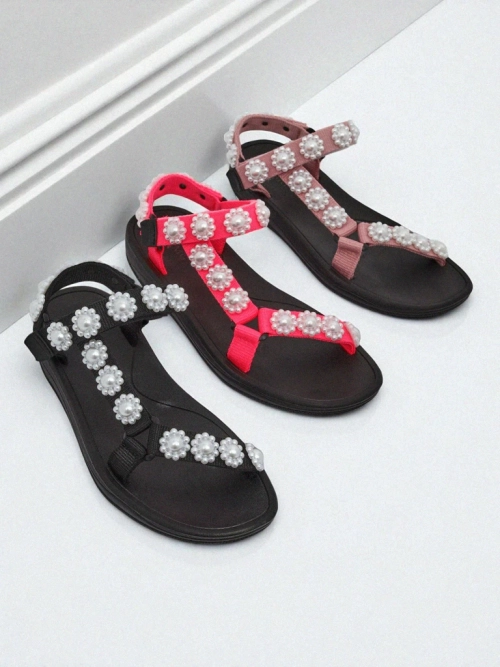 Жіночі сандалі Royalfashion Perseida чорні на платформі з перлинками