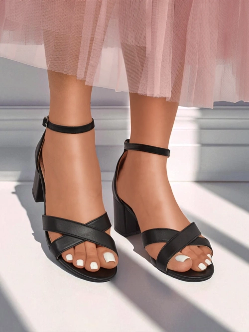 Royalfashion Жіночі босоніжки на блочному підборі Eleganza Strap