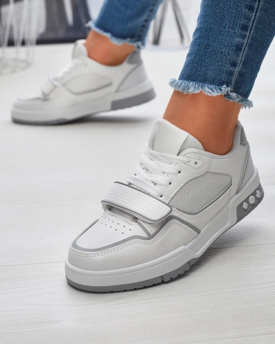 Жіночі спортивні кросівки біло-сірого кольору Xirrat- Footwear