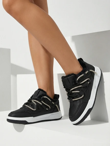 Damen Sneakers Luna Schwarz aus Öko-Leder für den Alltag