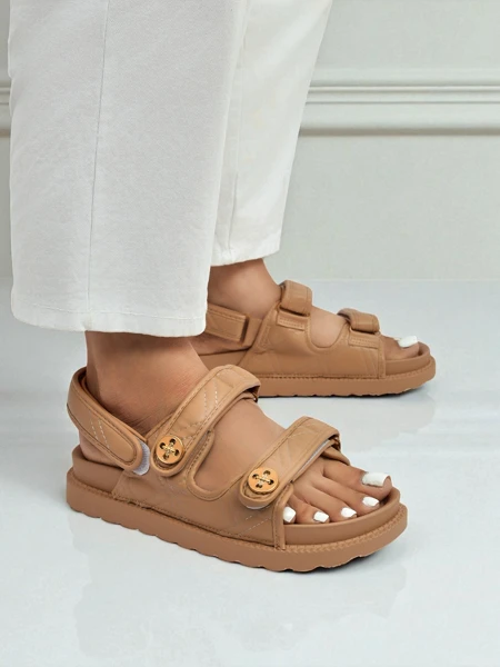 Royalfashion Damensandalen auf dickerer Sohle Vivere