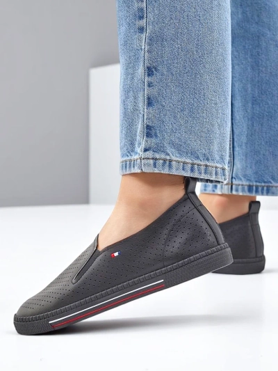 Royalfashion Damen Lochmuster Schlupfschuhe Vielles