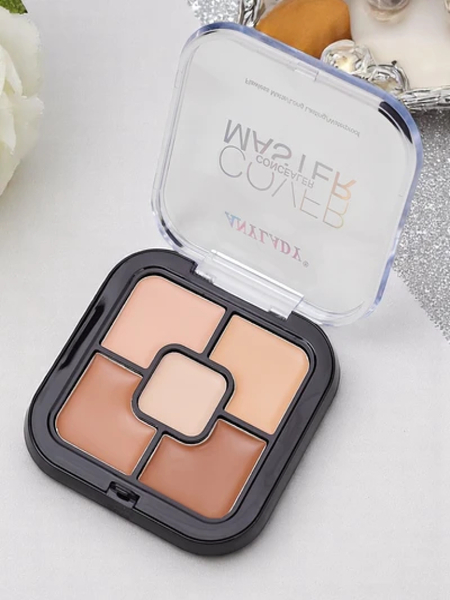 Mattierende und wasserfeste Contouring-Palette mit 5 Concealern in Nude-Tönen 02