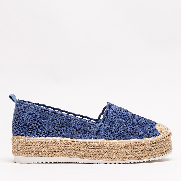Blaue Damen-Espadrilles mit Lochmuster auf Plateau Ezerra - Schuhe