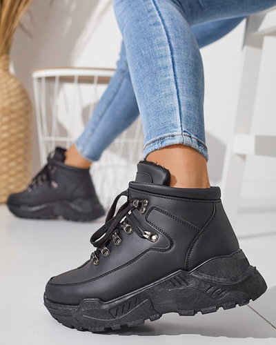 Schwarze Kunstleder-Schneestiefel von Rueq- Footwear