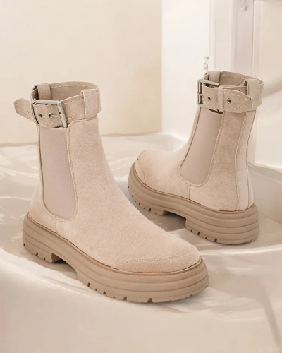 Royalfashion Damen-Stiefeletten mit dekorativem Riemen Ozzoas