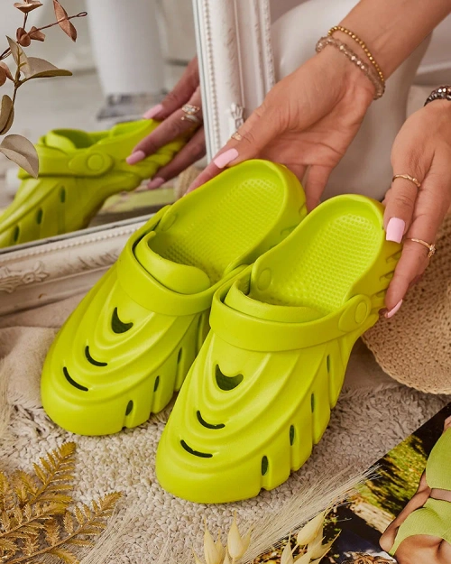 Royalfashion Жіночі гумові шльопанці Dappis