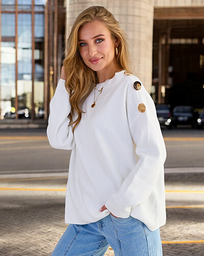 Royalfashion Dünner Damenpullover mit Schulterverzierungen