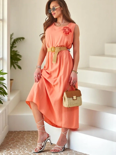 Royalfashion Жіноча міді-сукня на бретелях, з круглим вирізом і декоративною квіткою