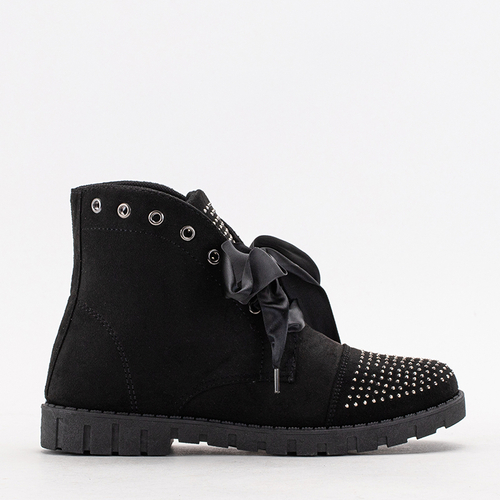Чорні жіночі черевики з оздобленням Segadi