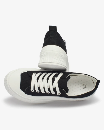 Royalfashion Schwarze sportliche Sneakers auf Plateau Luceri