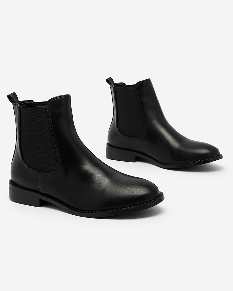 Royalfashion Schwarze Damenstiefel a'la sztyblety mit Verzierungen Ederte