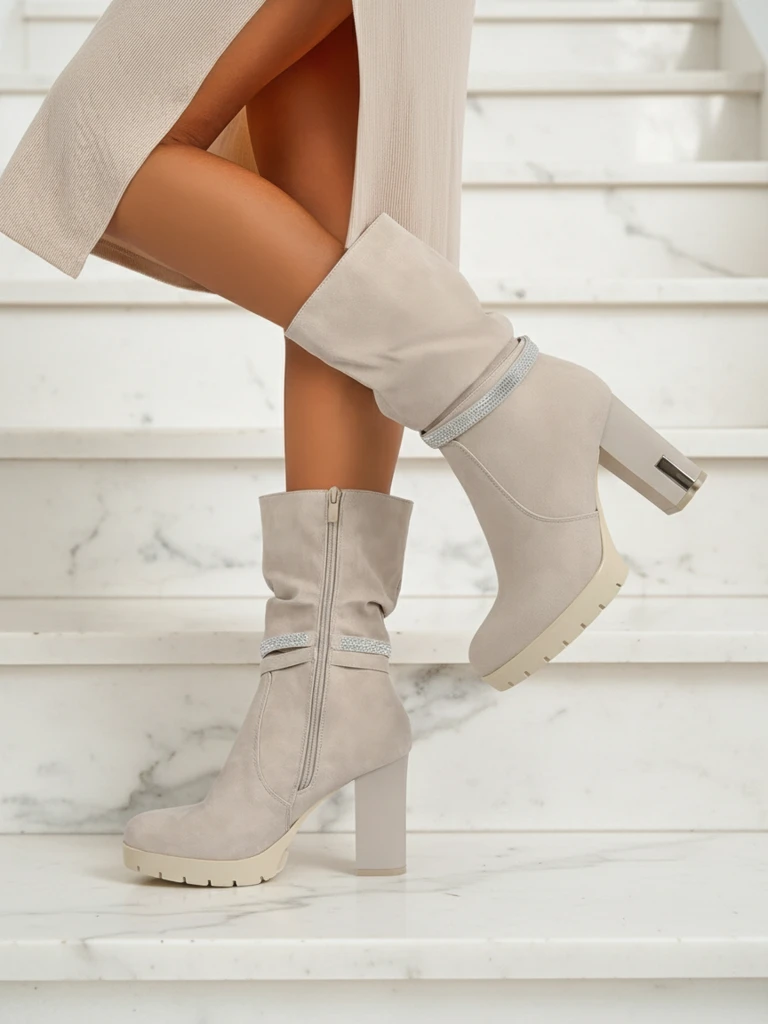 Matte Damen Stiefeletten mit Blockabsatz Ashen Bloom