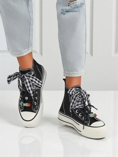 Damen Callisto Sneakers Schwarze Stoffplateaus mit Retro-Akzenten