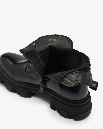 Royalfashion Schwarze isolierte Selori-Trapper-Stiefel aus Öko-Leder für Damen