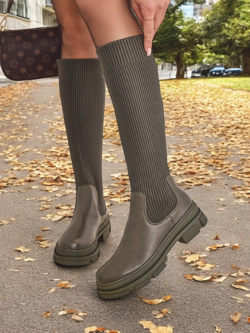 Жіночі чоботи Royalfashion на каблуці Bireno