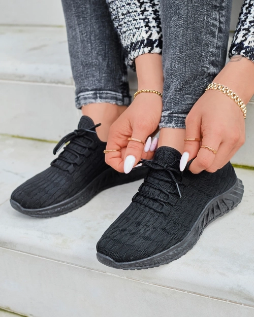 Чорні жіночі тканинні спортивні кросівки Orycys- Footwear