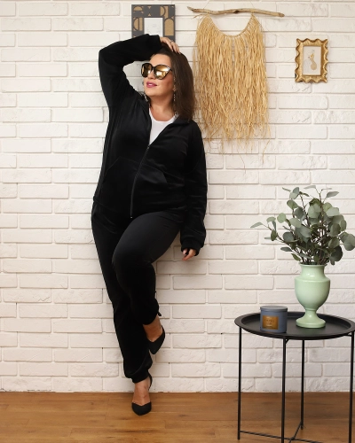 Жіночий спортивний комплект Royalfashion Black PLUS SIZE