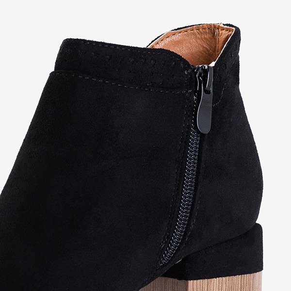 Black Tours Stiefel mit quadratischem Absatz - Schuhe