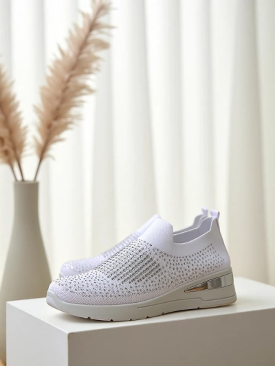 Royalfashion Slip-On Wedge-Sneaker für Damen mit Strasssteinen Qelavise