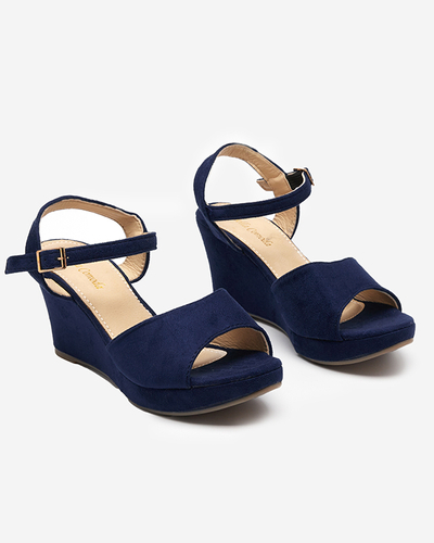 OUTLET Marineblaue Damensandalen mit Keilabsatz Nalem - Schuhe