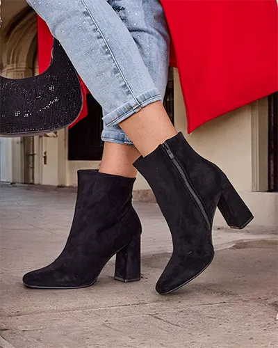 Royalfashion Eco-Wildleder Damen Knöchel Stiefel an einem Pfosten Emoro