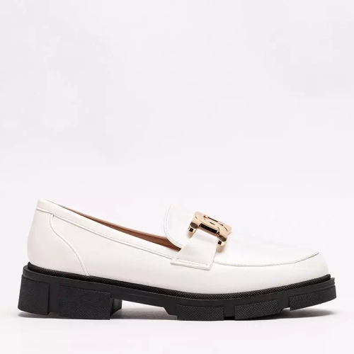 OUTLET Біле жіноче взуття з ланцюжком Semla - Взуття