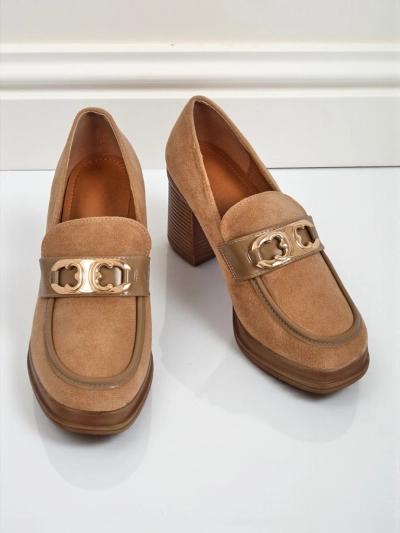 Damen Loafers Perseida – hellbraunes Wildleder mit elegantem Blockabsatz