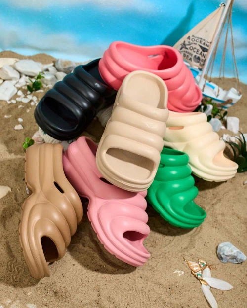 Royalfashion Жіночі шльопанці гумові Koriv