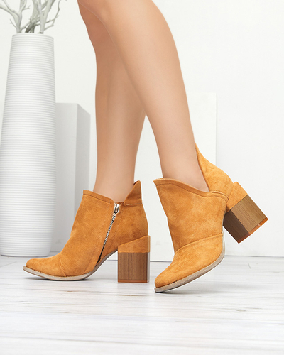 Hellbraune Damenstiefeletten mit Cintura-Ausschnitten - Schuhe 1