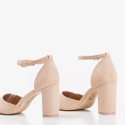 OUTLET Beige Pumps auf einem höheren Posten Edinburgh - Schuhe