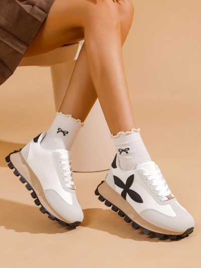 Royalfashion Damen sportliche Sneakers auf einer dickeren Sohle Aloqa