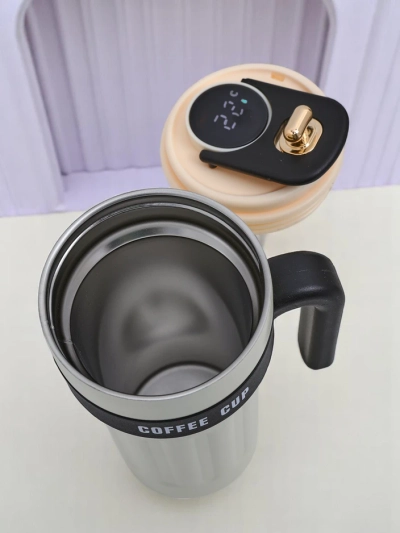Royalfashion Thermobecher mit Ausguss und Temperatursensor Kaffeebecher