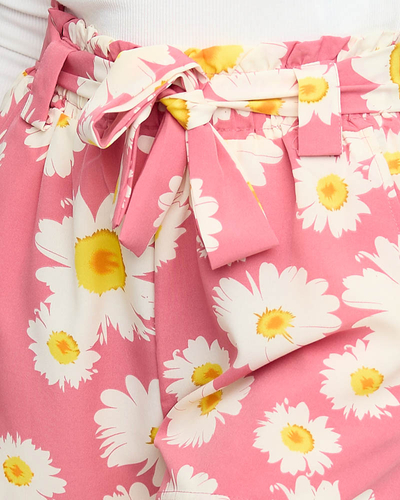 Rosa gemusterte Damen-Shorts mit Blumenmuster - Bekleidung